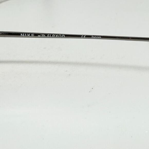 NIKE REVEAL 035 Sunglasses frames Silver Lens need replaced 54-18-145 H19185 - Picture 6 of 7
